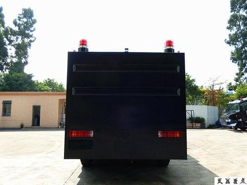 国产警用水炮车视频,高科技装备助力平安守护