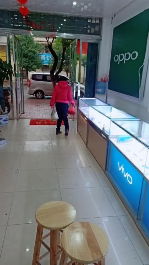 国产店里做视频,创意无限，魅力四射