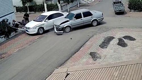 沙雕国产车搞笑视频合集